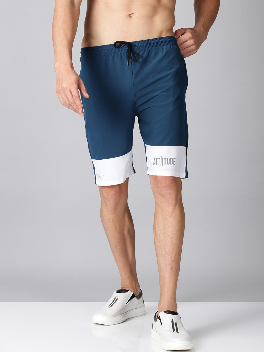 

ATTIITUDE Men Colourblocked Low-Rise Rapid-Dry Sports Shorts, Navy blue