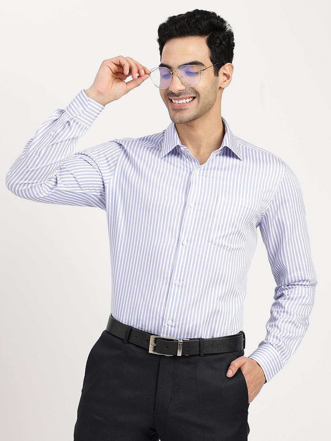

Arrow Men Slim Fit Vertical Stripe Pure Cotton Formal Shirt, White