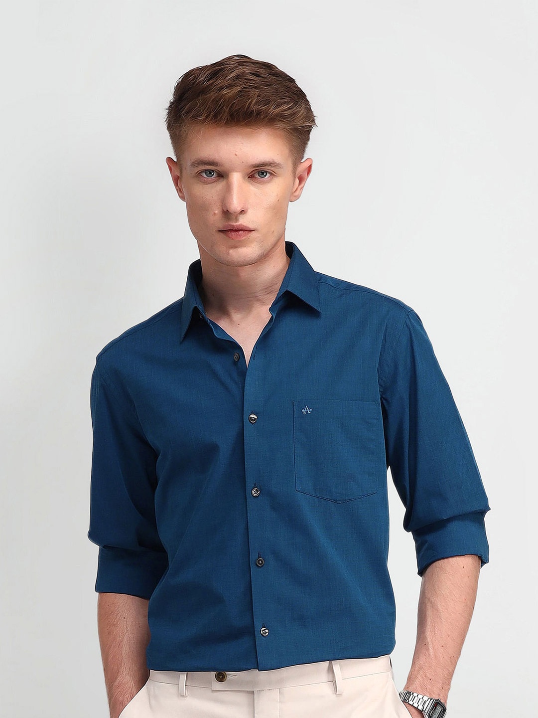 

Arrow Men Slim Fit Solid Long Sleeves Shirt, Blue