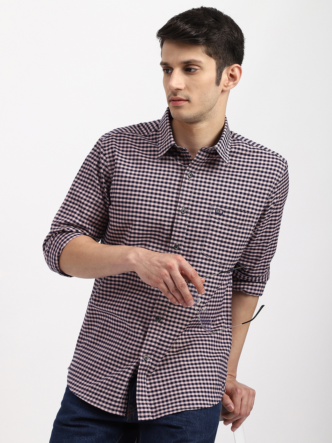 

Arrow Sport Men Off White Slim Fit Gingham Checks Oxford Checked Casual Shirt
