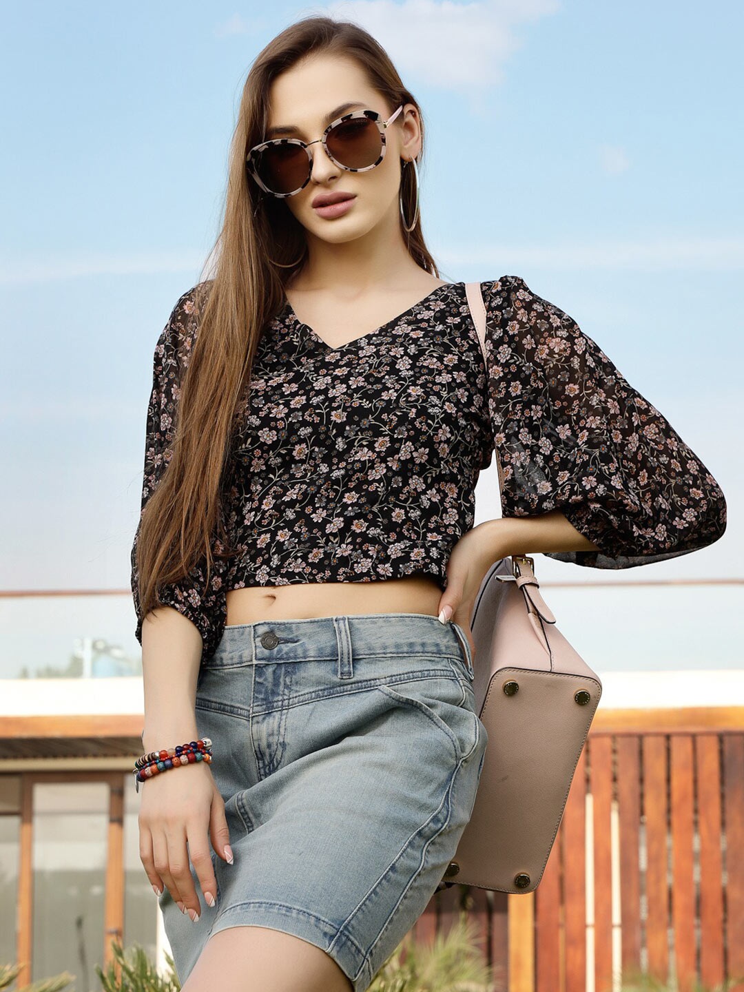 

Sera Floral Print Georgette Crop Top, Black