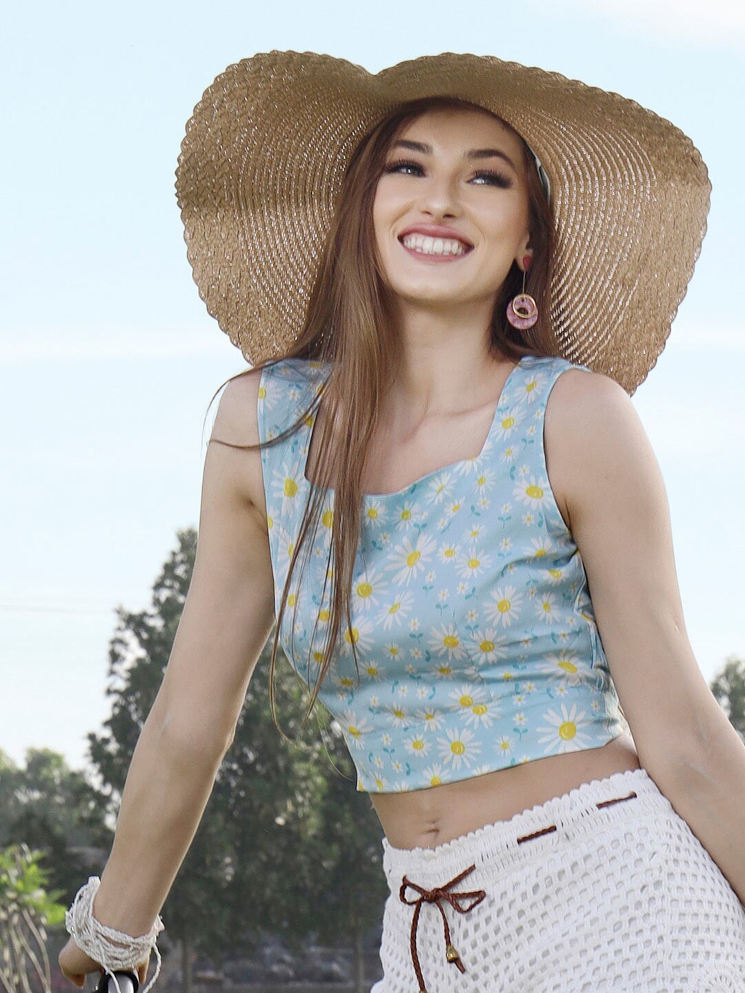 

Sera Square Neck Floral Print Crepe Crop Top, Blue