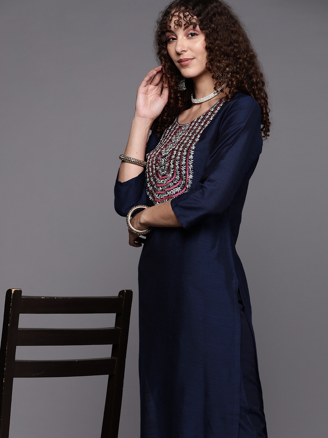 

Inddus Women Yoke Design Kurta with Trousers, Navy blue