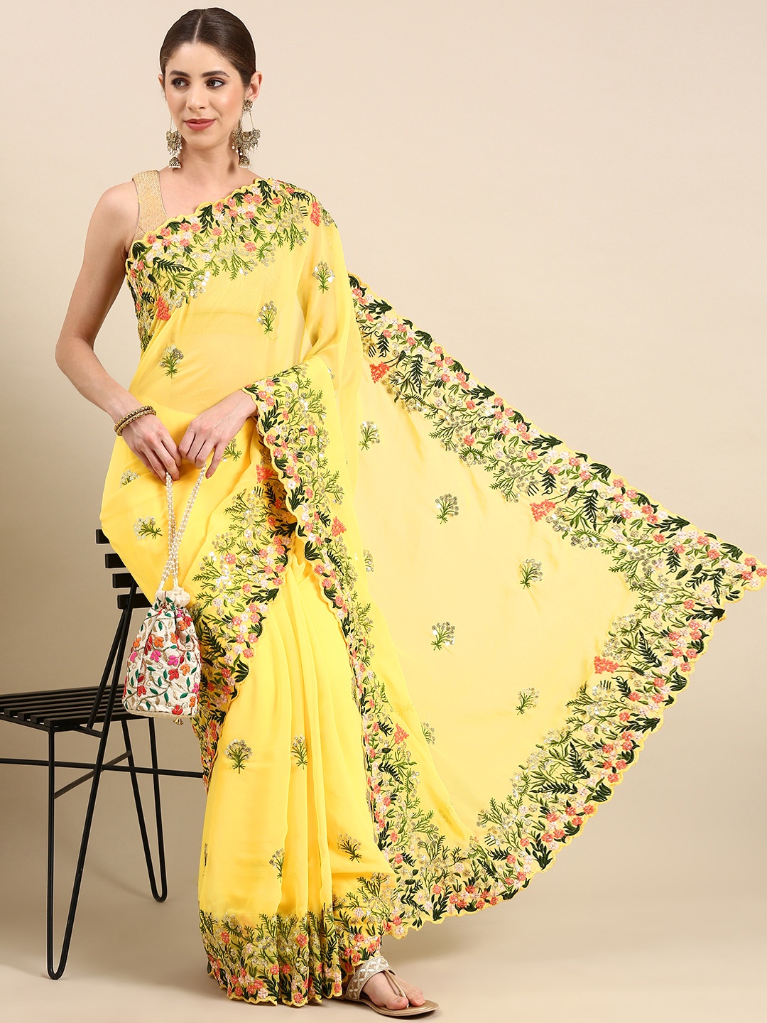 

VASTRANAND Embroidered Ethnic Motifs Sequinned Saree, Yellow