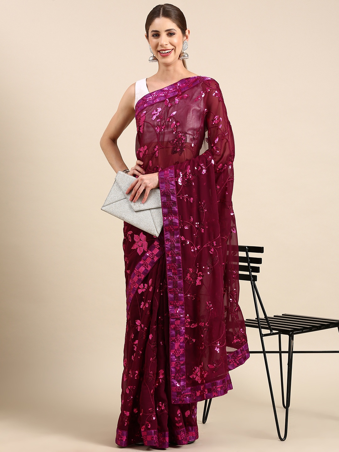 

VASTRANAND Embellished Ethnic Motifs Sequinned Saree, Burgundy