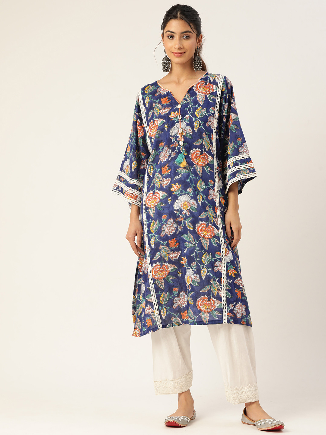 

Jaipur Morni Women Floral Printed Beads and Stones Pure Cotton Kurta With Salwar, Navy blue