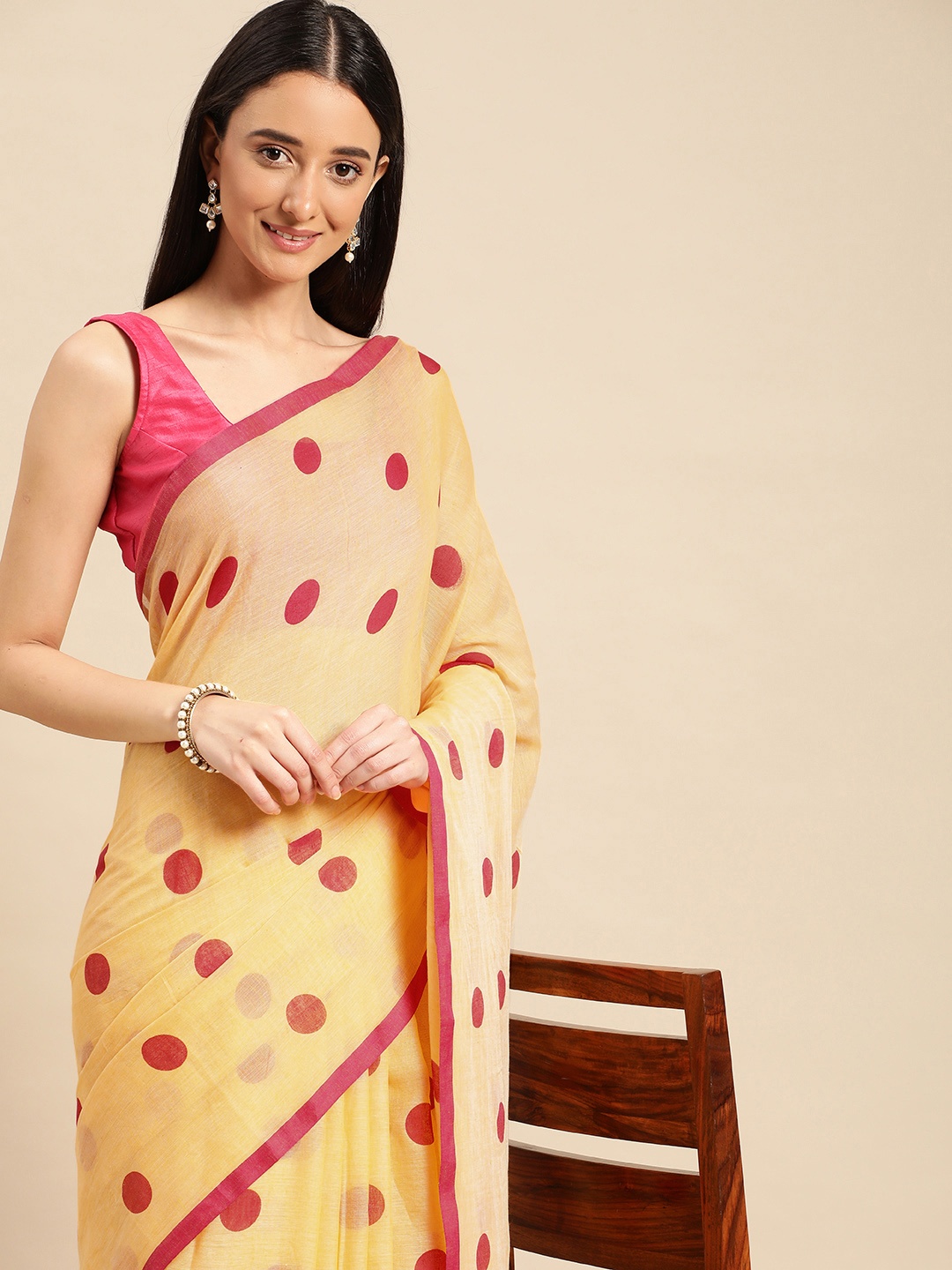 

DESH BIDESH Polka Dots Pure Cotton Taant Saree, Yellow