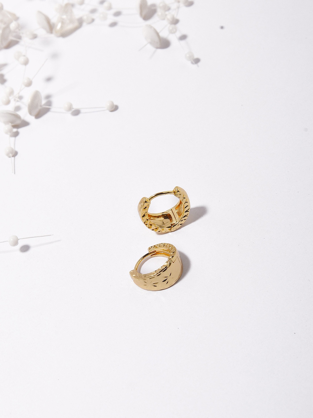 

Klissaa Women Gold-Plated Contemporary Hoop Earrings