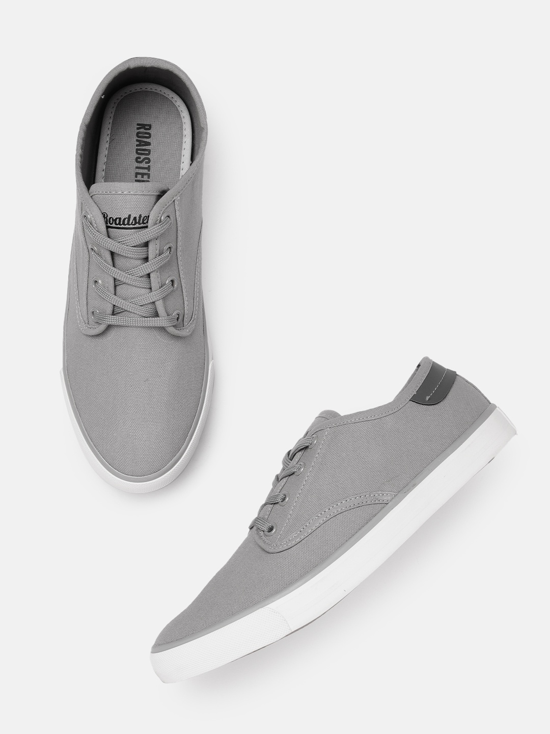 

Roadster Men Round Toe Sneakers, Grey