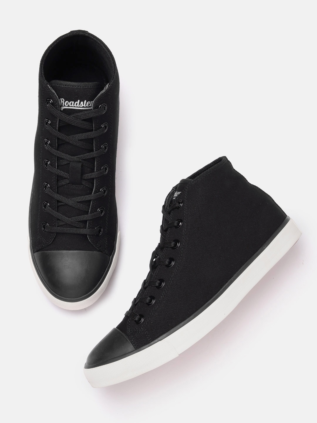 

Roadster Men Round Toe Mid-Top Sneakers, Black
