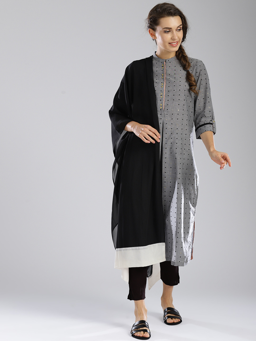 

W Black Printed Dupatta