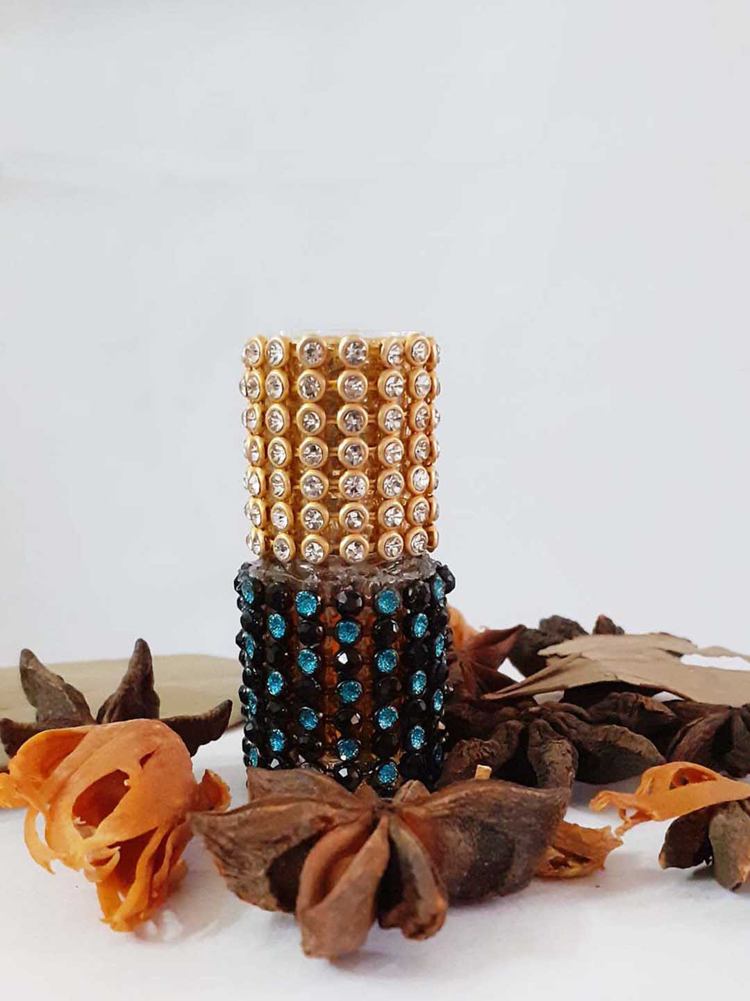 

Menjewell Unisex Shahi Darbar Attar - 5 ml, Yellow