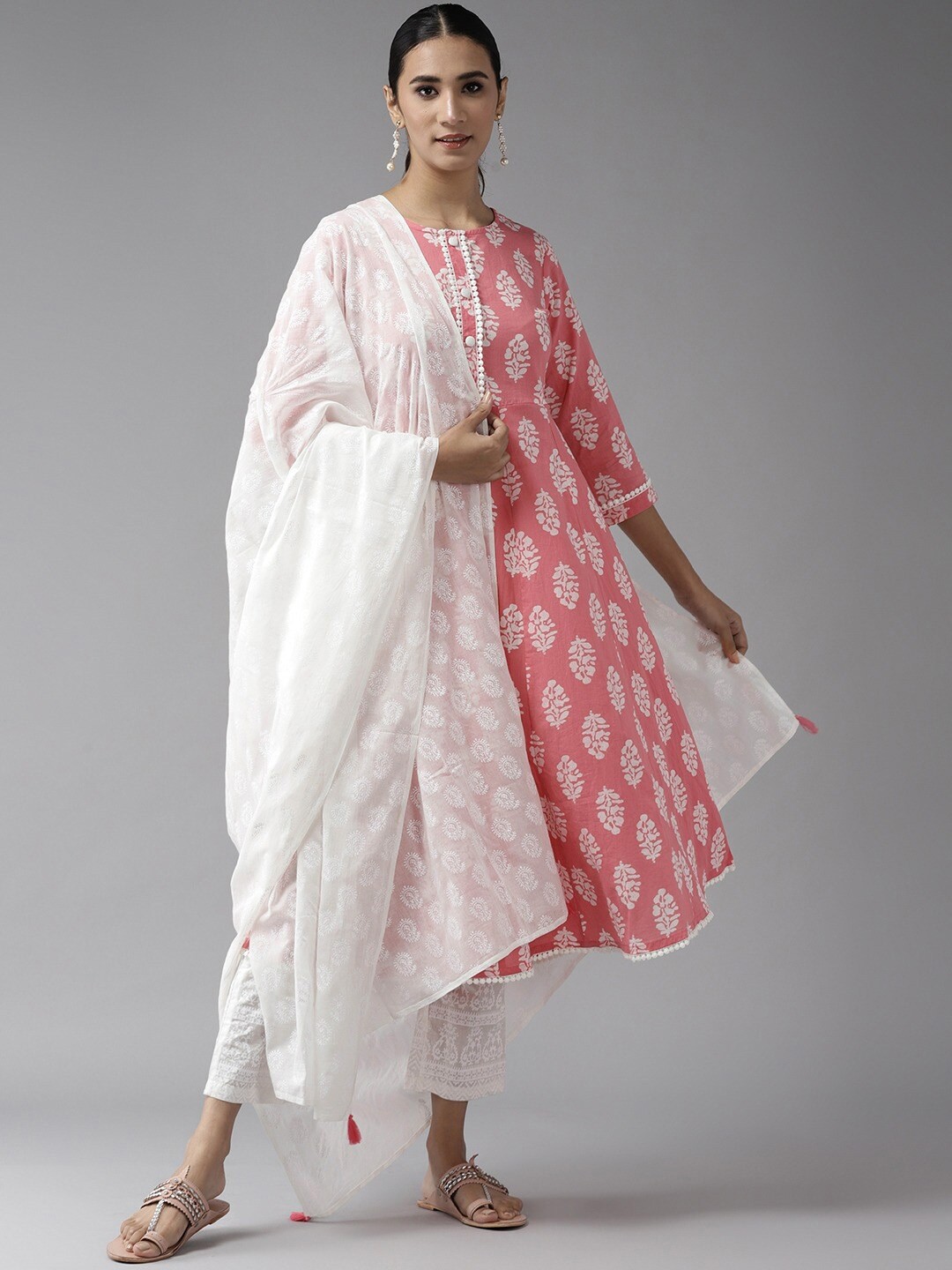 

Yufta Women Floral Printed Pure Cotton Kurta with Palazzos & Dupatta, Pink