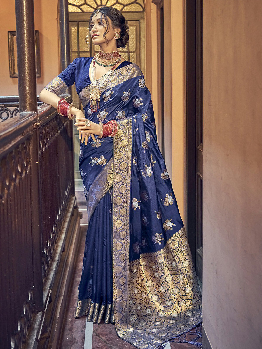 

ODETTE Woven Design Zari Saree, Navy blue