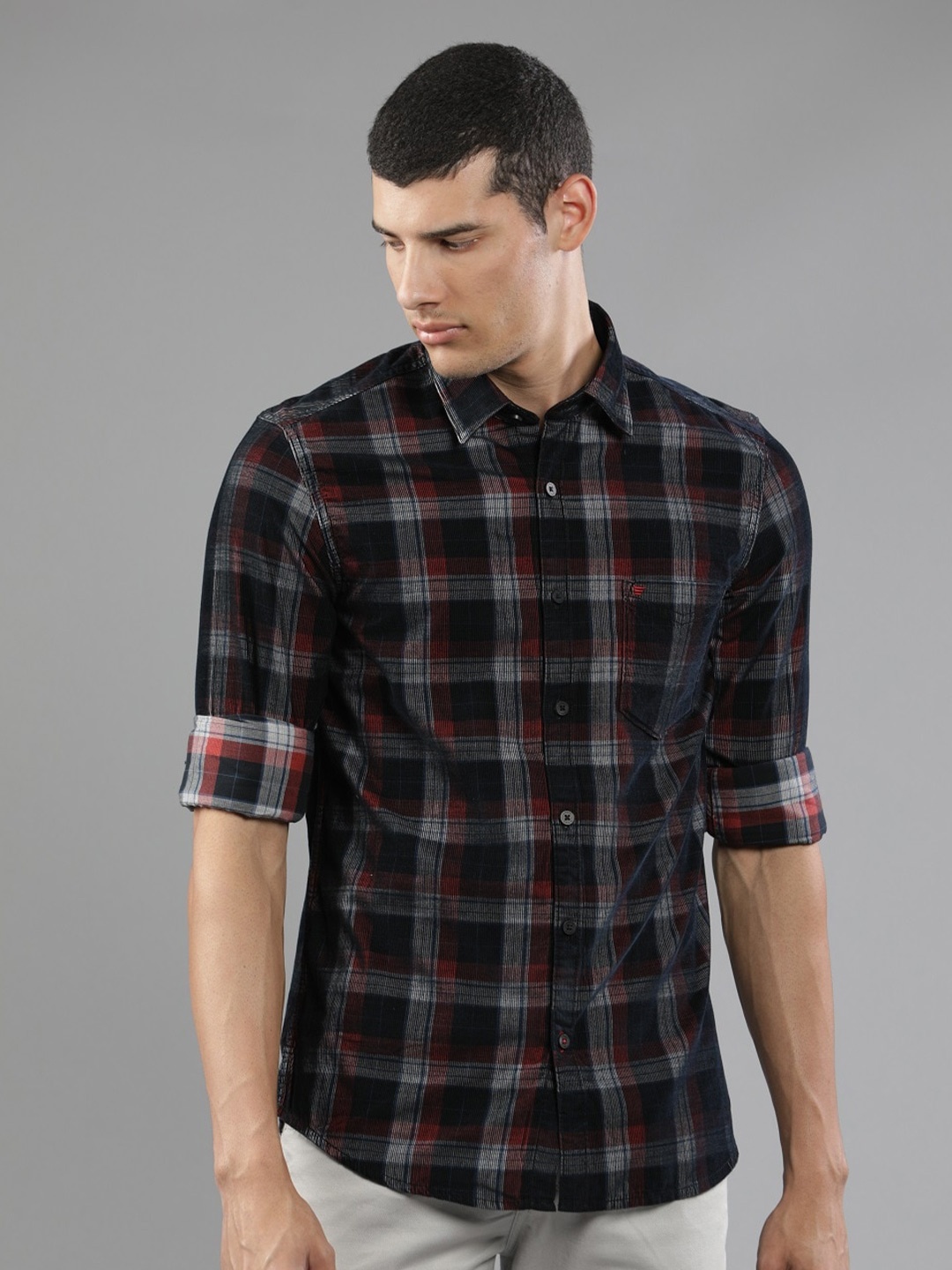 

t-base Men Tartan Checks Cotton Casual Shirt, Red