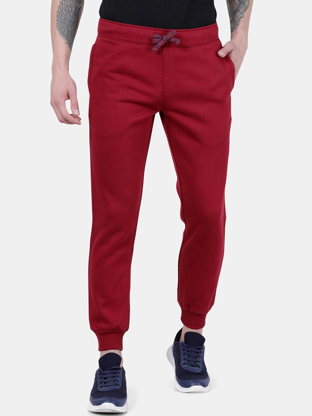 

t-base Men Mid-Rise Joggers, Red