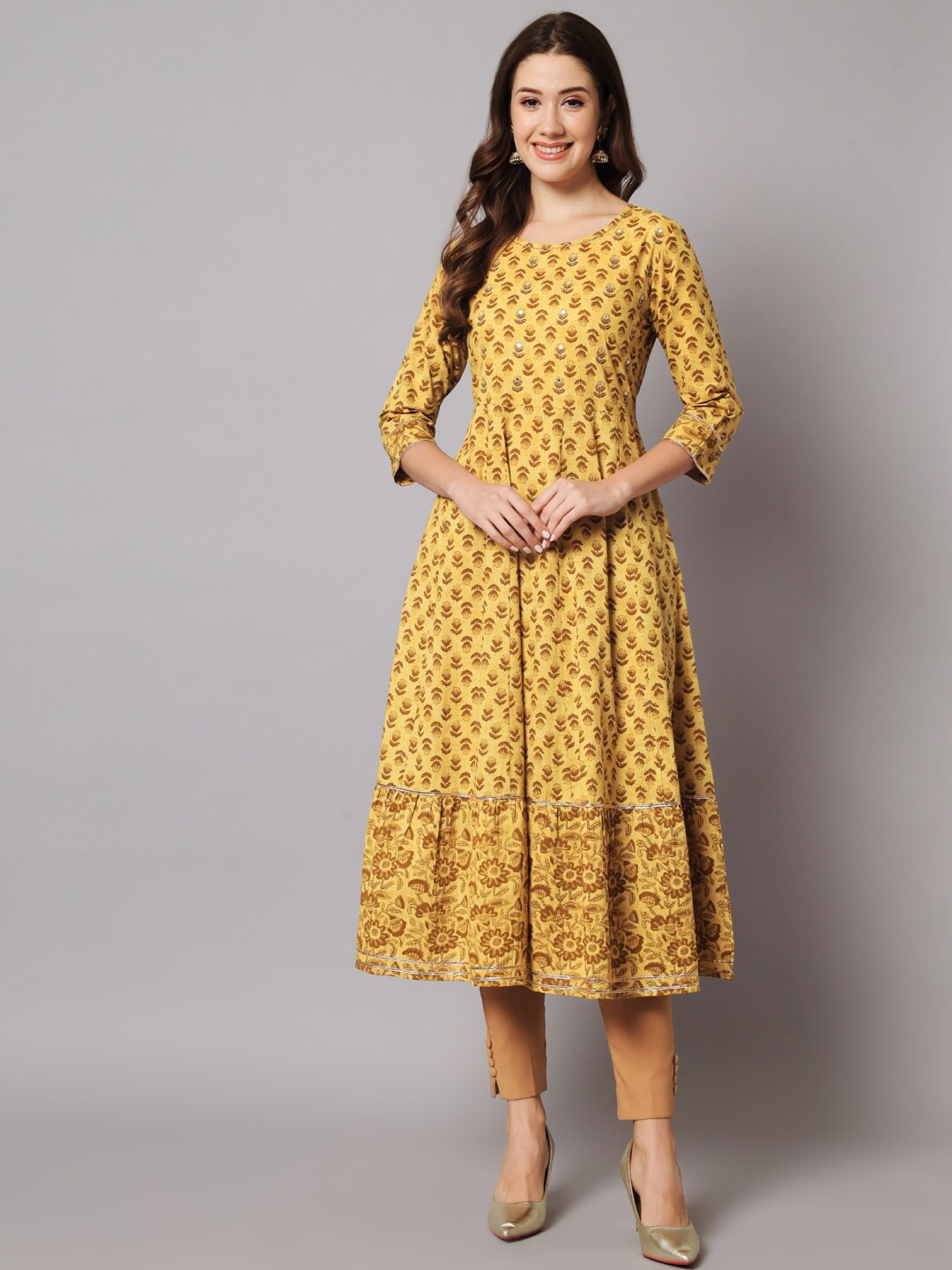 

NITVAN Square Neck Ethnic Motifs Printed Round Neck Anarkali Kurta, Yellow