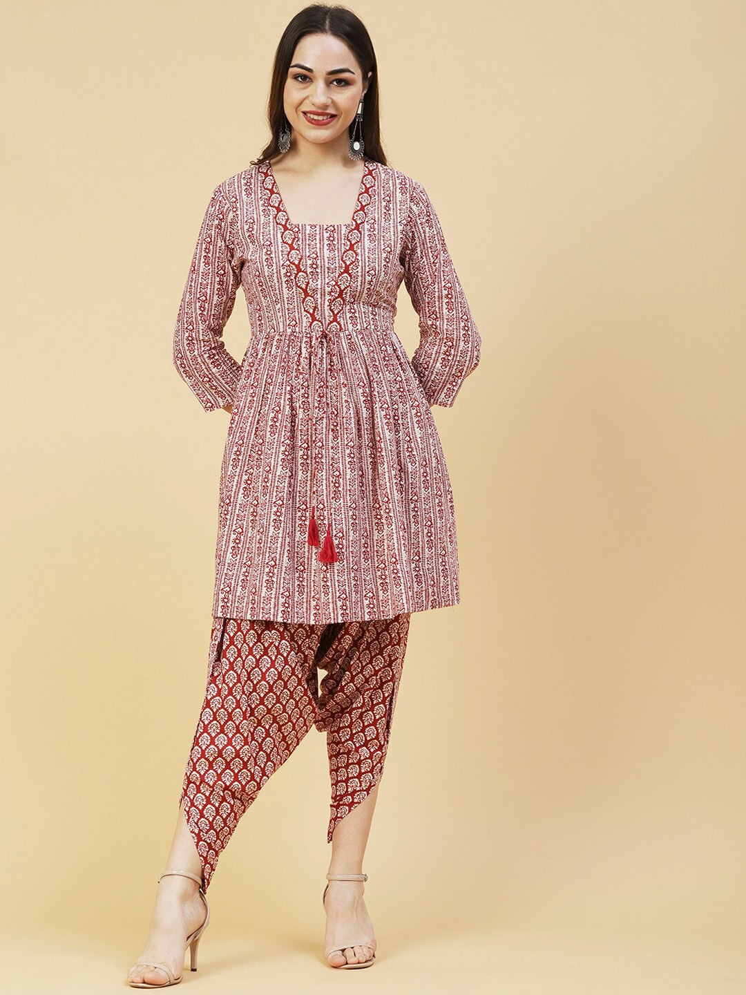 

FASHOR Women Ethnic Motifs Printed Empire Pure Cotton Kurti With Dhoti Pants, Maroon