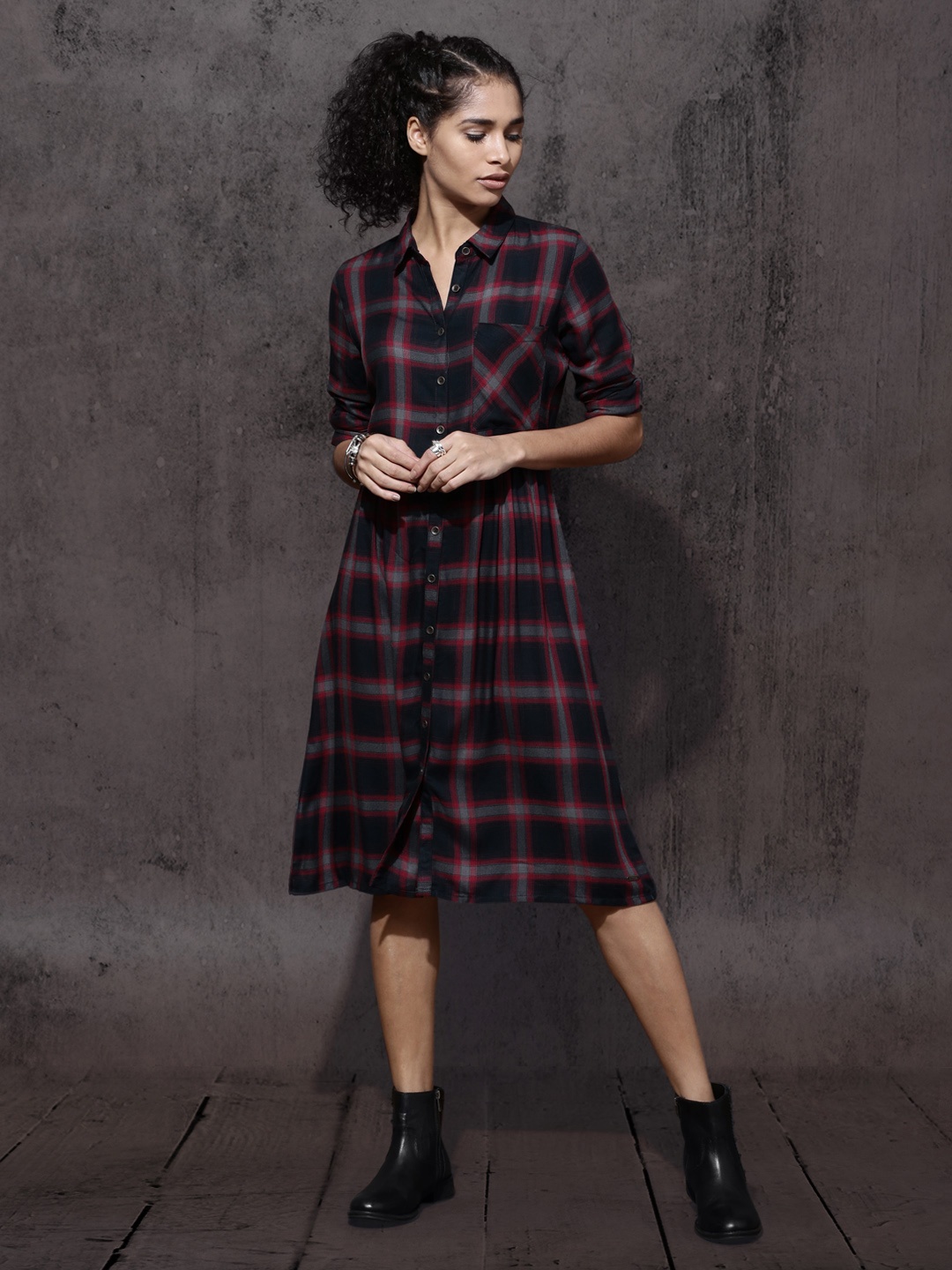 

Roadster Women Black & Red Checked Shirt Dress