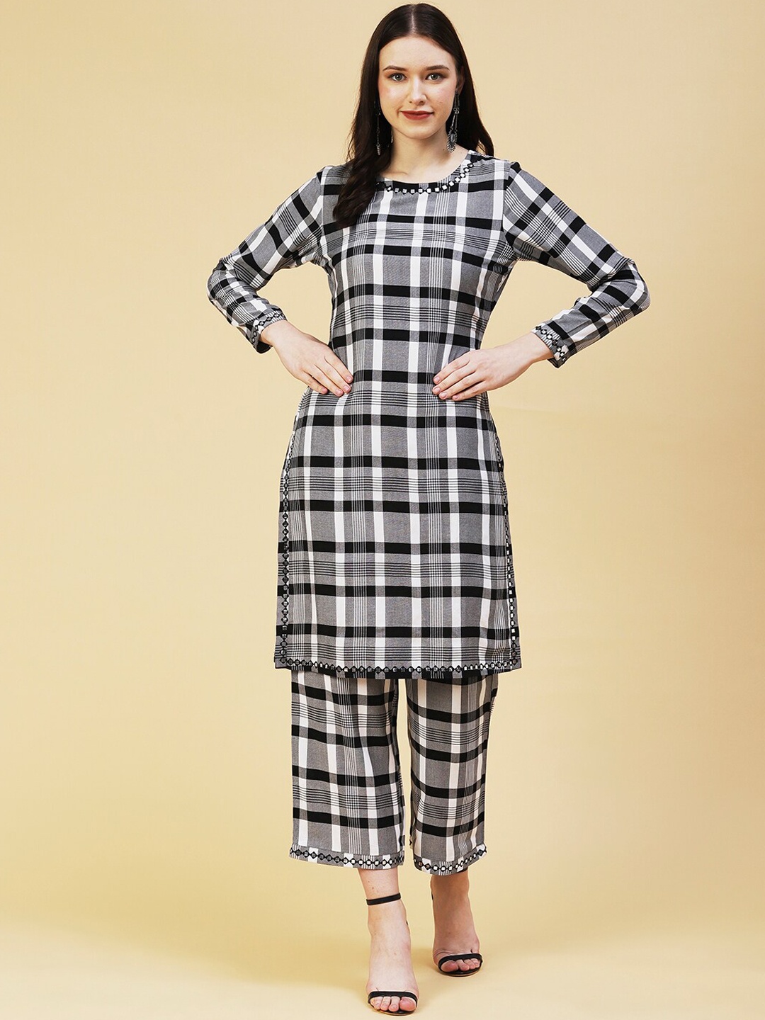 

FASHOR Women Checked Mirror Work Kurta with Palazzos, Black