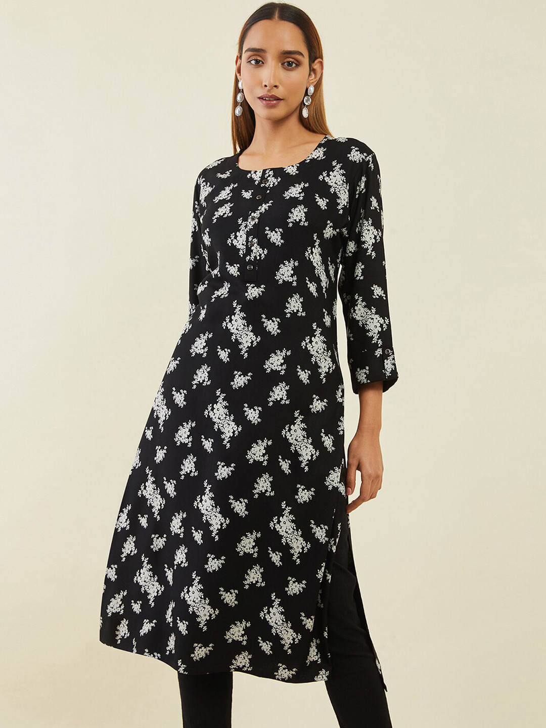 

Soch Women Floral Printed Kurta, Black