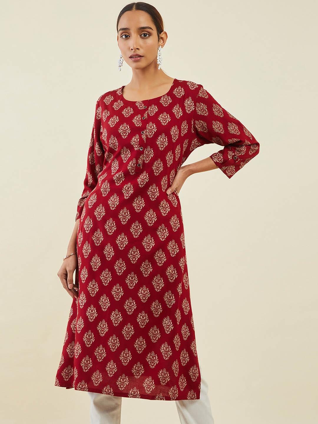 

Soch Women Ethnic Motifs Printed Indie Prints Kurta, Maroon