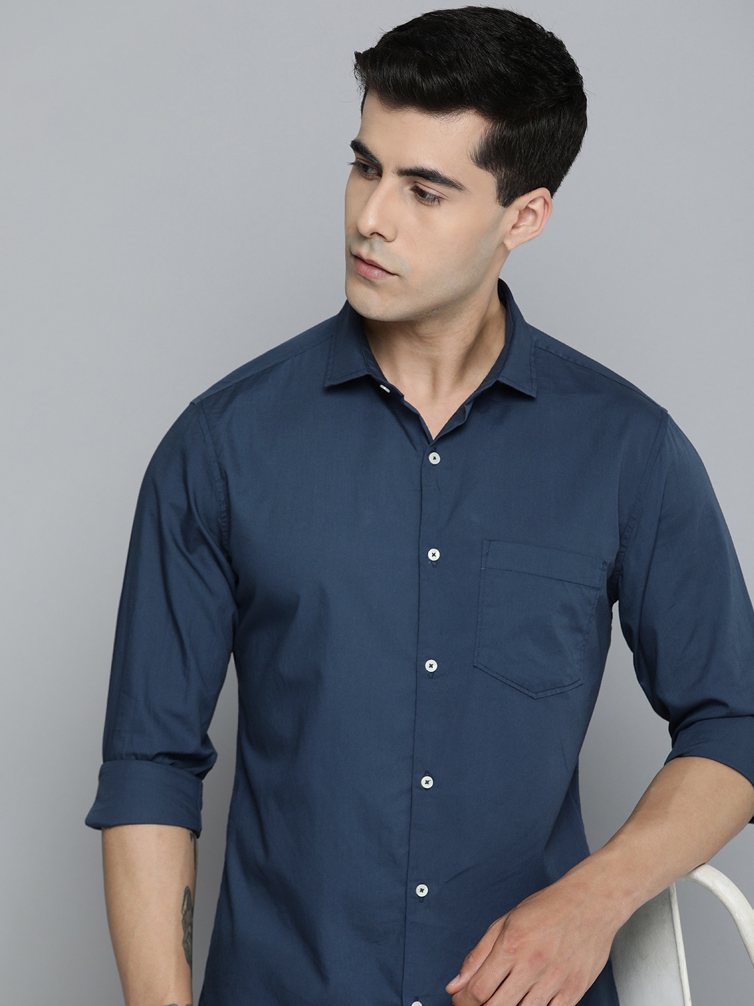 

ether Men Pure Cotton Solid Spread Collar Casual Shirt, Navy blue