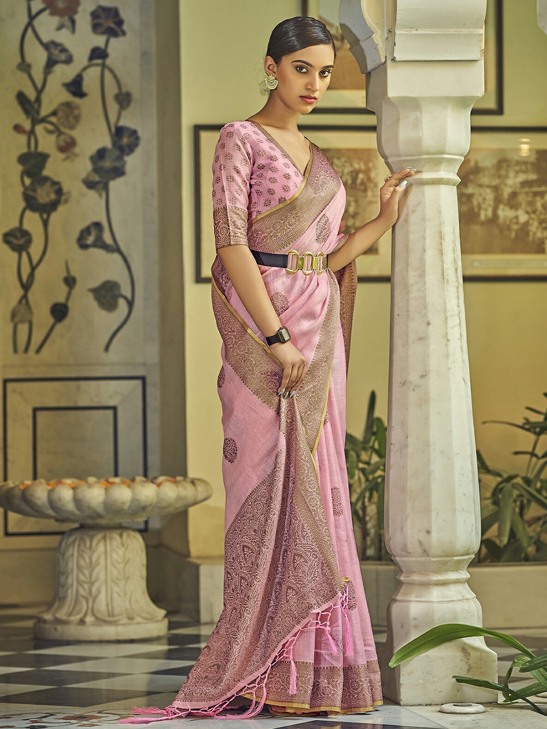 

ODETTE Woven Design Zari Saree, Pink