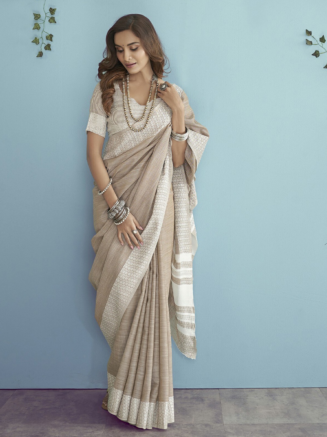 

ODETTE Ethnic Motif Woven Design Saree, Taupe