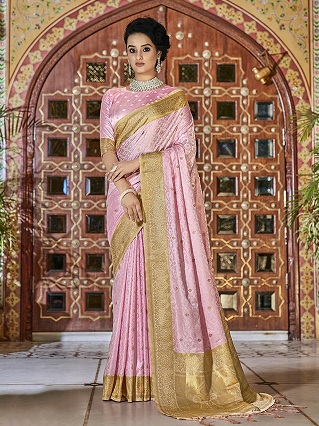 

ODETTE Woven Design Zari Bordered Saree, Pink