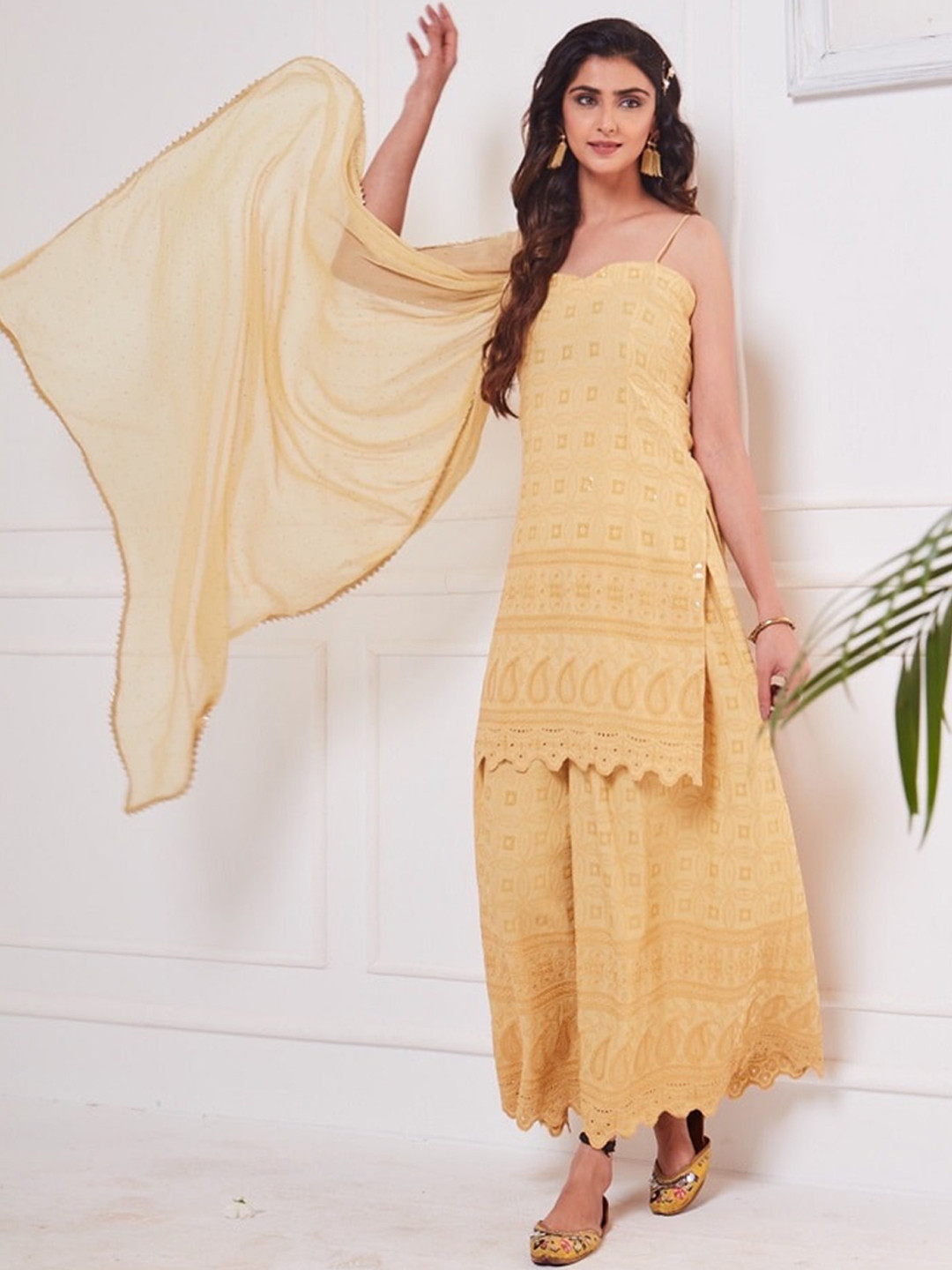 

Saadgi Women Ethnic Motifs Embroidered Kurta with Palazzos & Dupatta, Beige