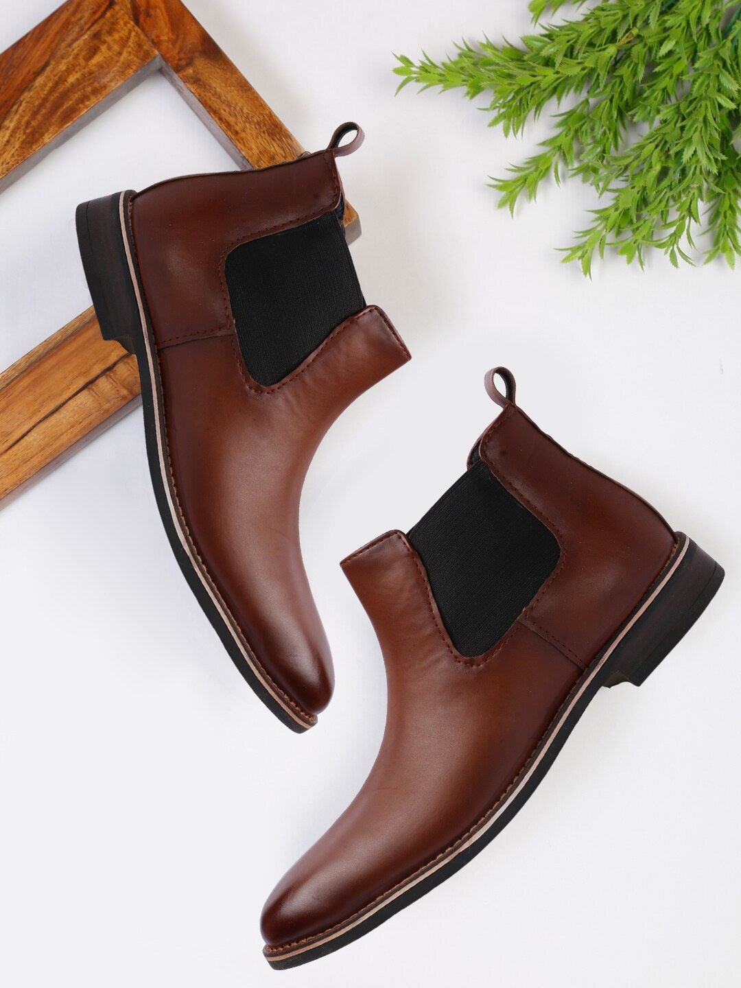 

Longwalk Men Colourblocked Mid-Top Chelsea Boots, Brown