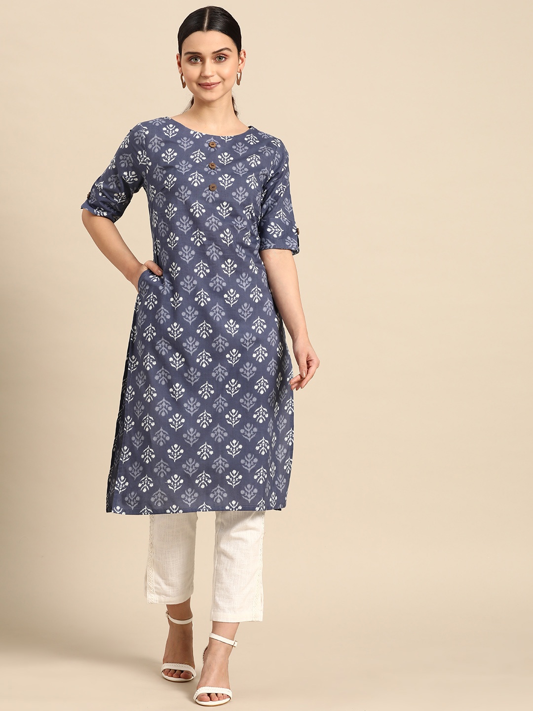 

Anouk Women Floral Printed Pure Cotton Indigo Kurta, Navy blue