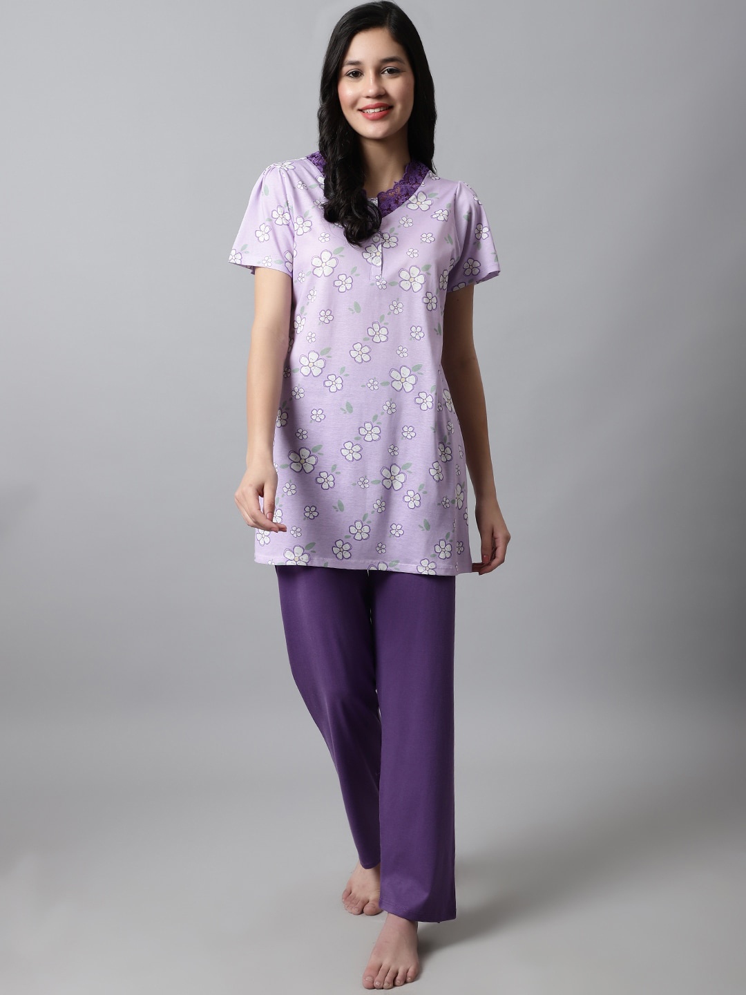 

Kanvin Women Floral Printed Night Suit, Violet
