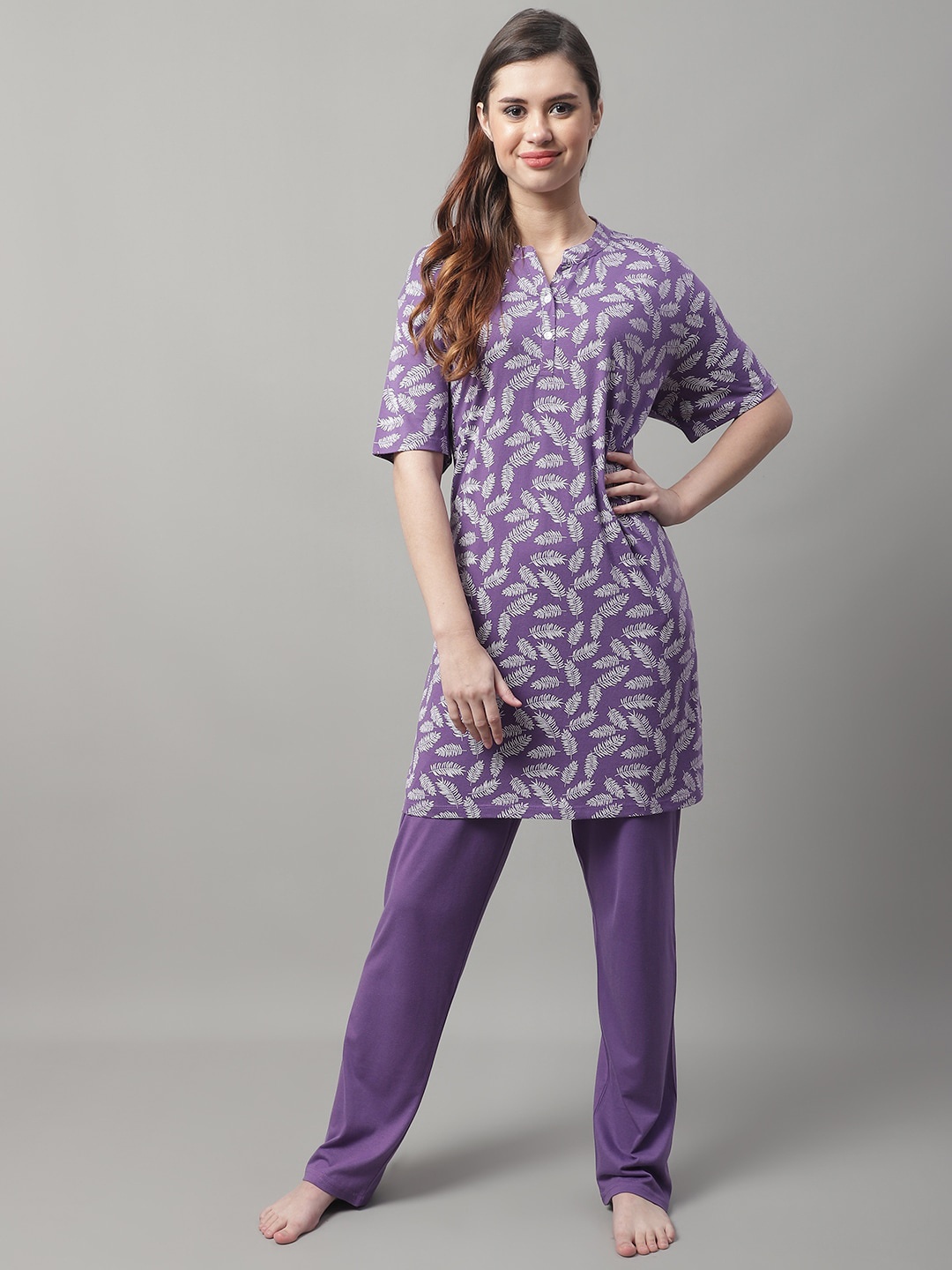 

Kanvin Women Floral Printed Night Suit, Purple