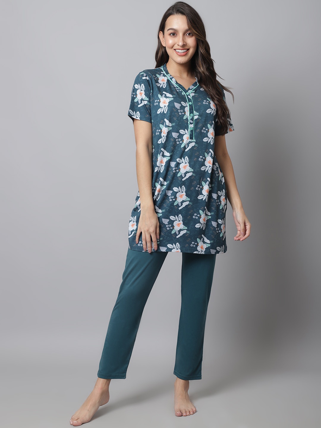 

Kanvin Women Floral Printed Night Suit, Teal