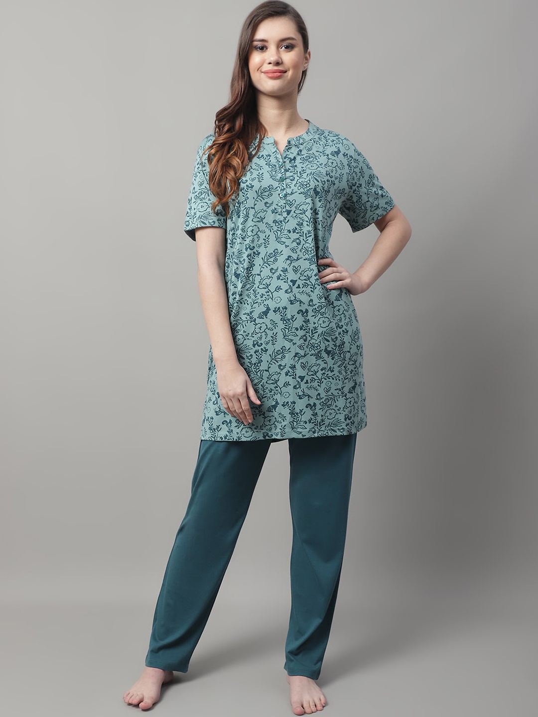 

Kanvin Women Floral Printed Night Suit, Teal