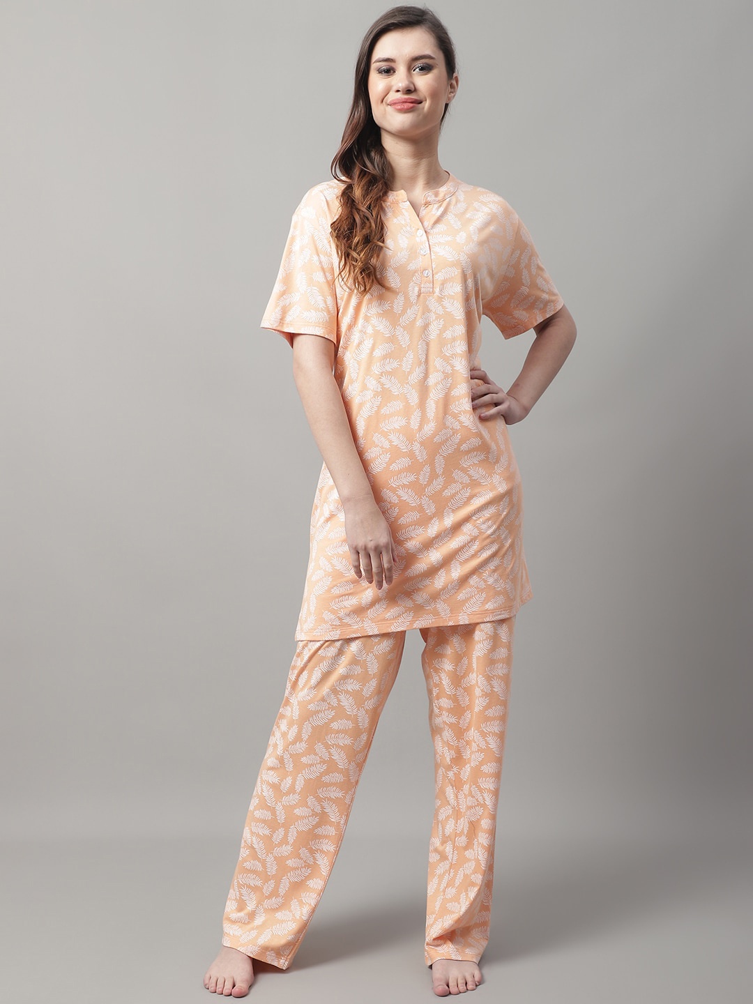 

Kanvin Women Floral Printed Night Suit, Peach