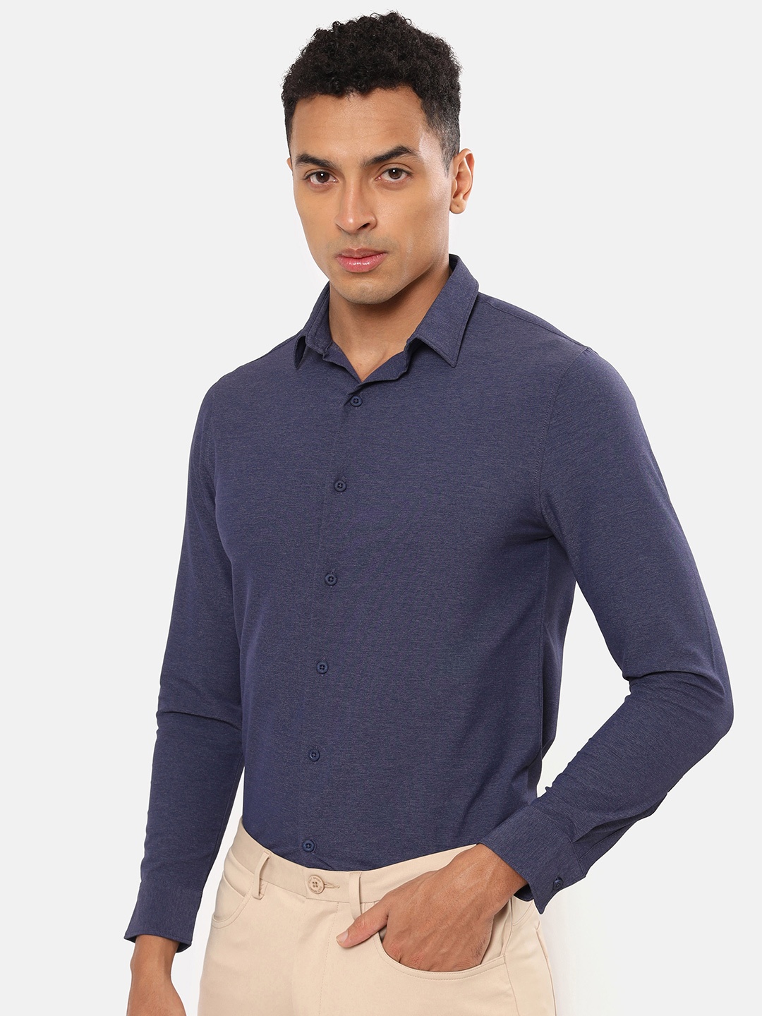 

CULT Moisture Wicking Move with Ease Slim Fit Shirt, Blue