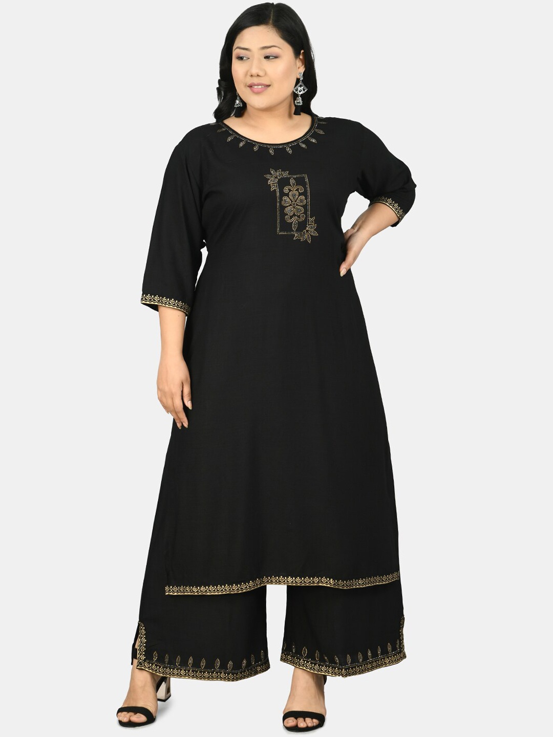 

PrettyPlus by Desinoor.com Women Plus Size Round Neck Kurta with Palazzos, Black