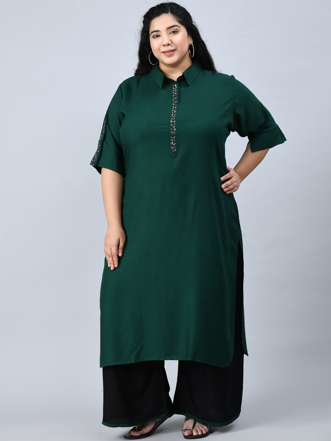 

PrettyPlus by Desinoor.com Women Plus Size Beads and Stones Kurta With Palazzos, Green