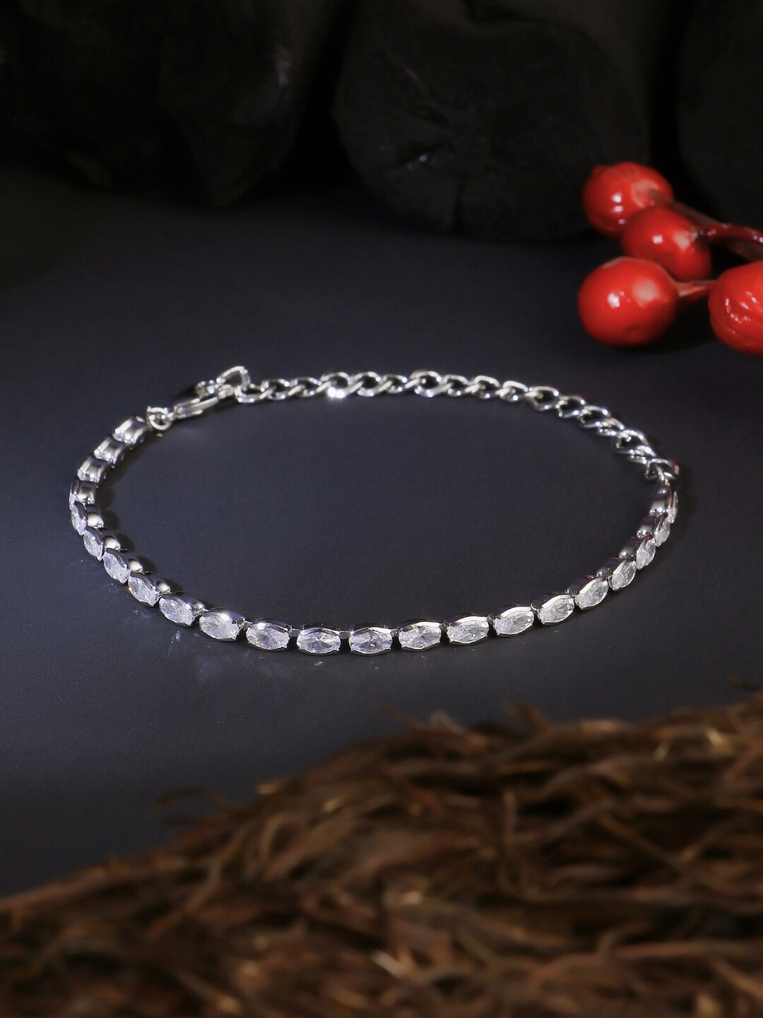 

Adwitiya Collection Women Brass Silver-Plated Armlet Bracelet, White