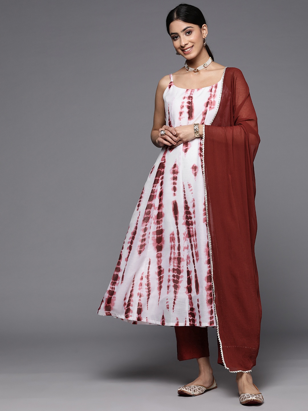 

Varanga Dyed Anarkali Kurta With Trousers & With Dupatta, Off white