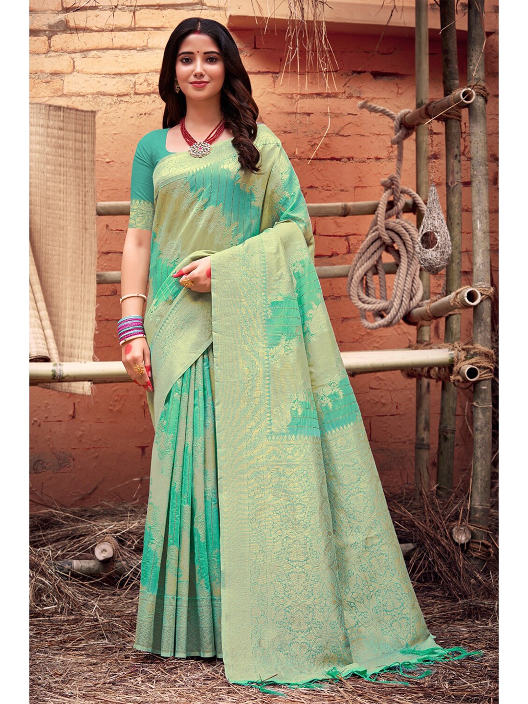 

SANGAM PRINTS Woven Design Banarasi Saree, Sea green