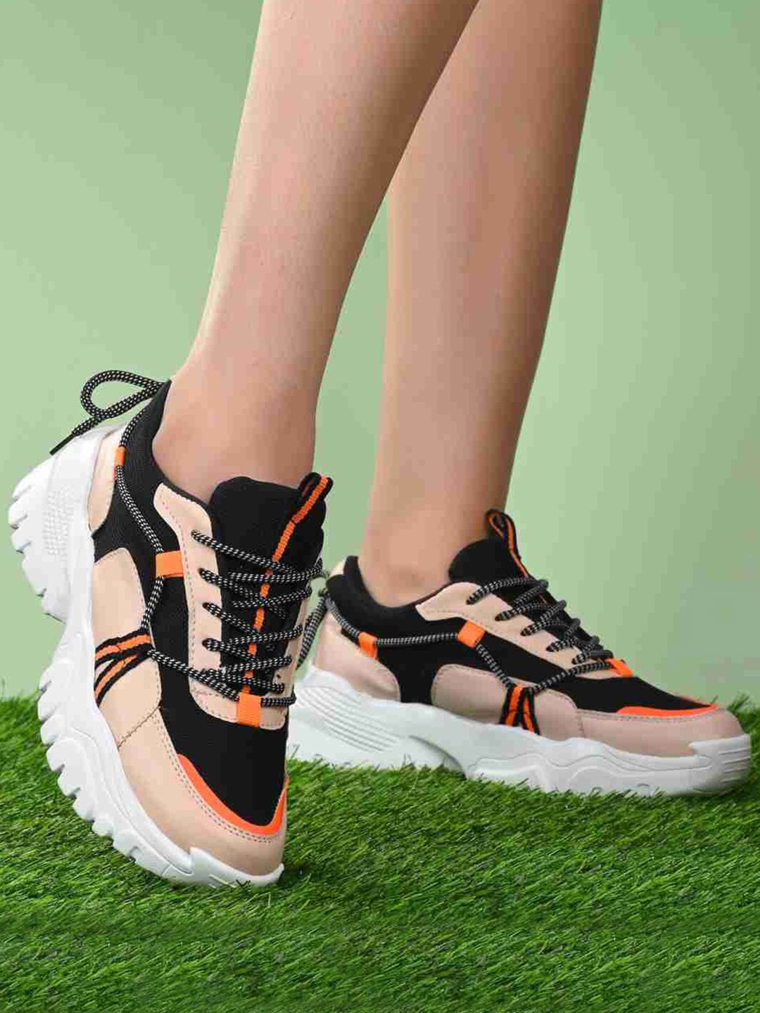 

mr.wonker Women 3D Chassis Colourblocked Deziner Sports Shoes, White