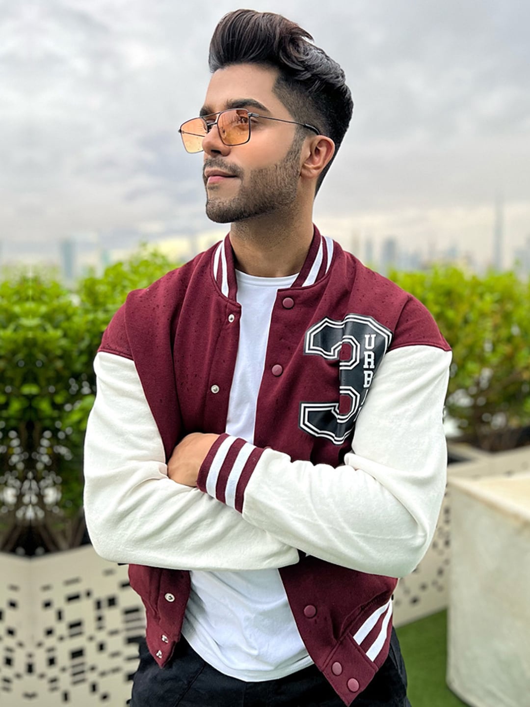 

Powerlook Men Colourblocked Organic Cotton Varsity Jacket, Maroon
