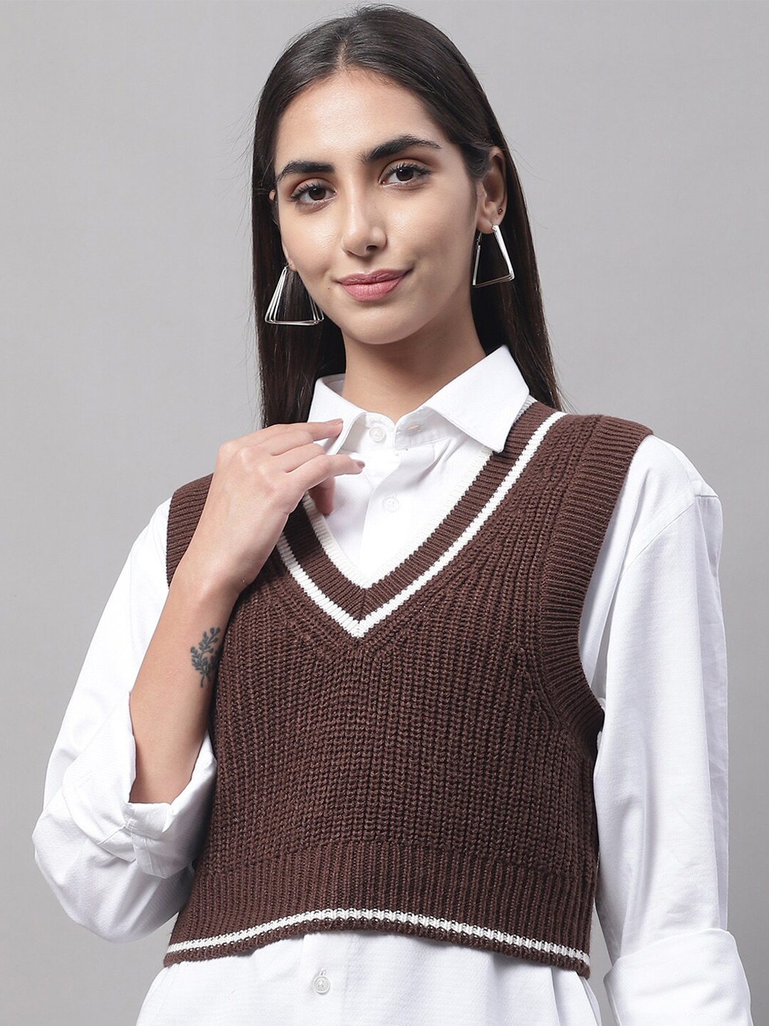 

NoBarr Women Cable Knit Acrylic Crop Sweater Vest, Brown