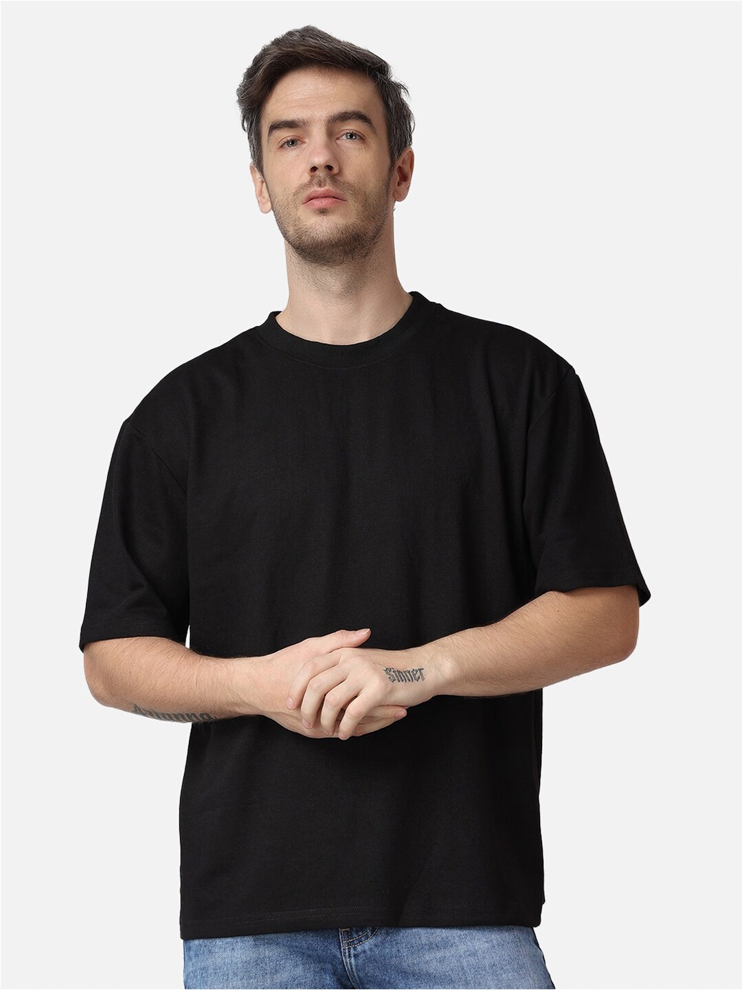 

The Label Bar Men Drop-Shoulder Sleeves Loose Cotton T-shirt, Black