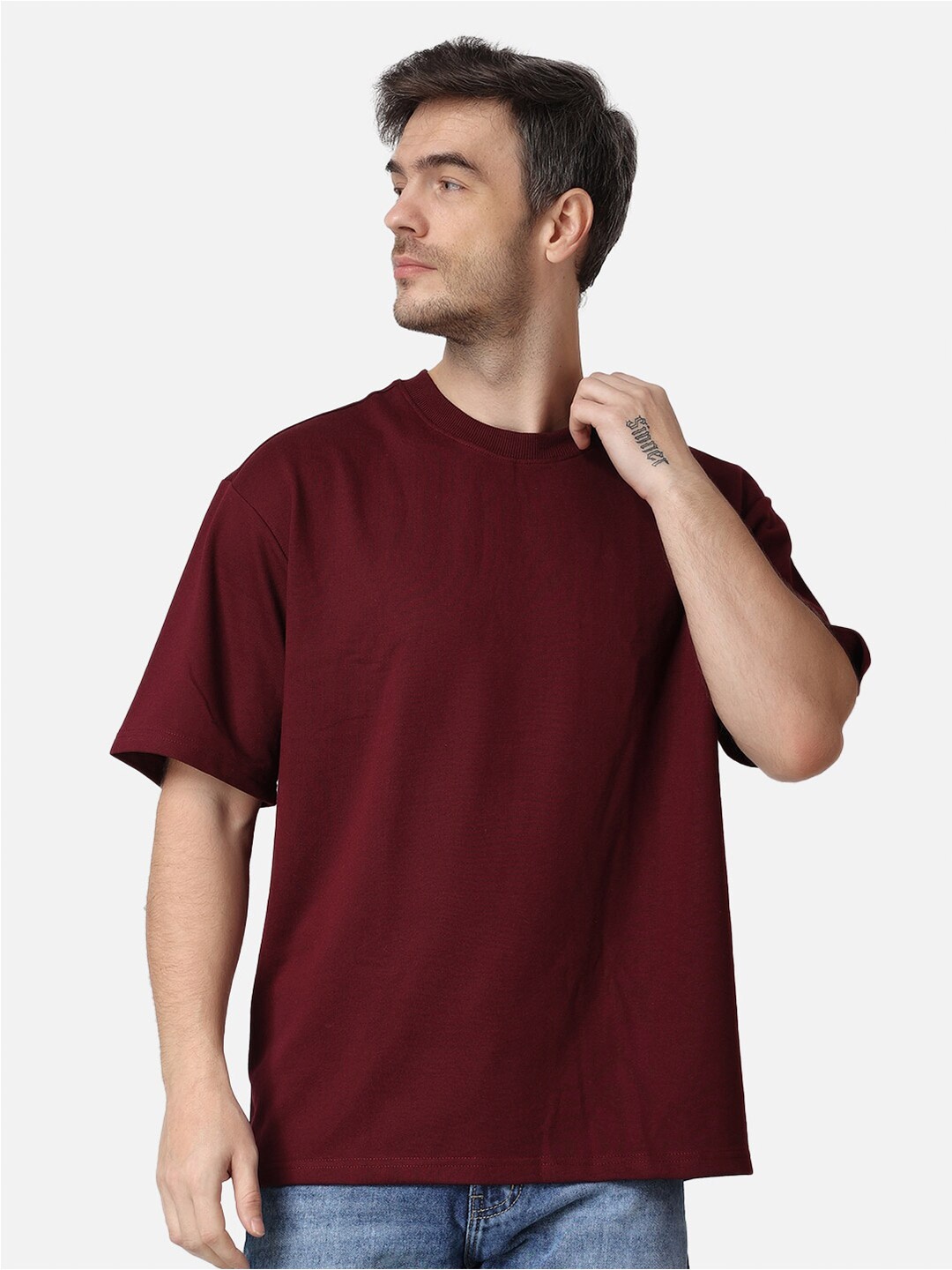 

The Label Bar Men Round Neck Loose Cotton T-shirt, Maroon