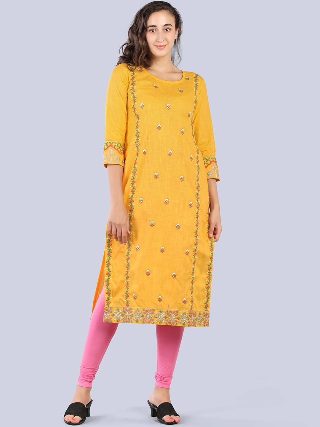 

Pakiza Women Floral Embroidered Cotton Kurta, Yellow